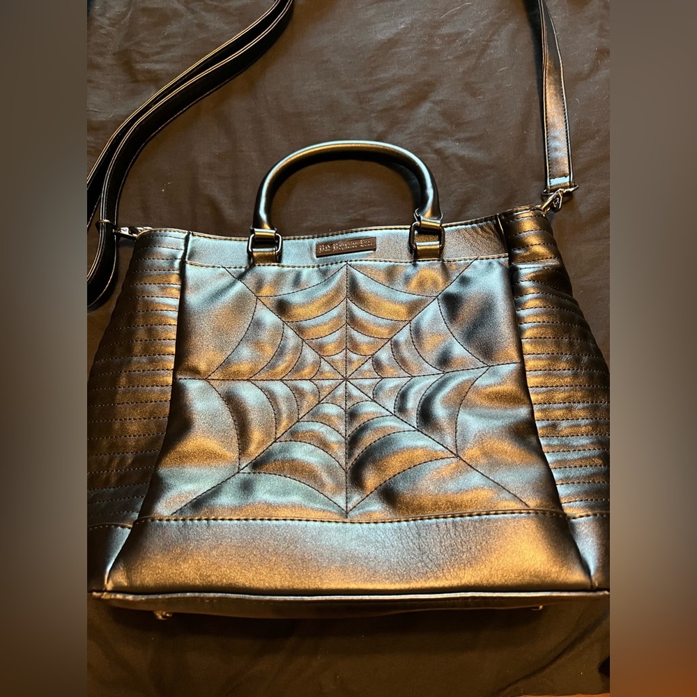 Bad Behavior Inc Charlotte Purse - Picture 15 of 15